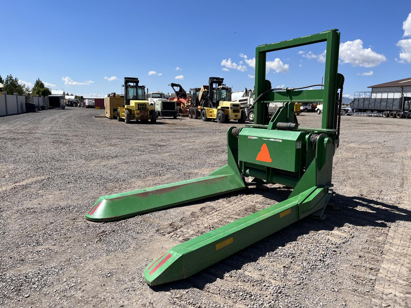 ./imagenes/INVOICE/2019/16848/MANIPULADOR DE PACAS DE ALGODON FRONTIER CM11 (15).JPG